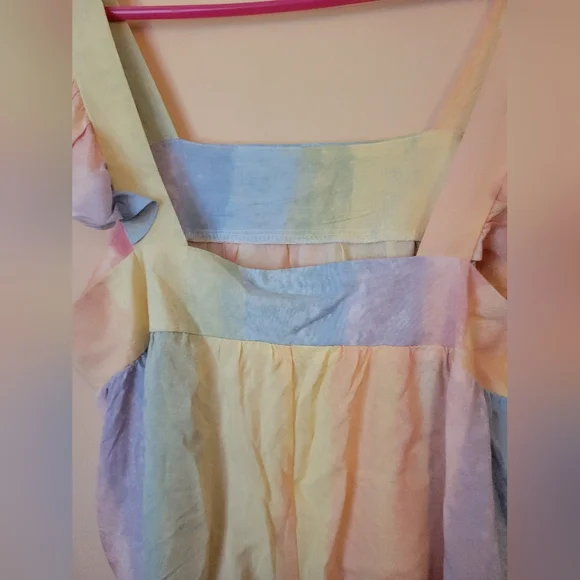 Emily Wonder Watercolor Rainbow Flutter Sleeve Top L NWT - Picture 11 of 15